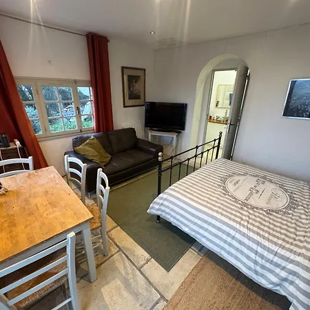 Gasthof De La Croix Du Pape