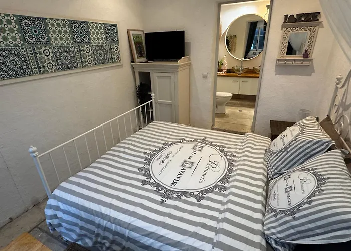 Casa de hóspedes De La Croix Du Pape