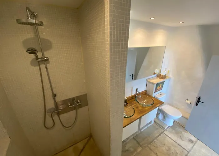 Casa de hóspedes De La Croix Du Pape Èze