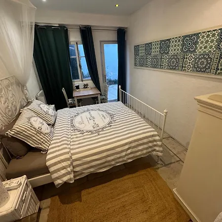 Affittacamere De La Croix Du Pape Èze